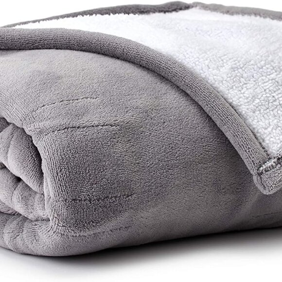 Eddie Bauer | Smart Heated Electric Throw Blanket - Picture 3 of 14